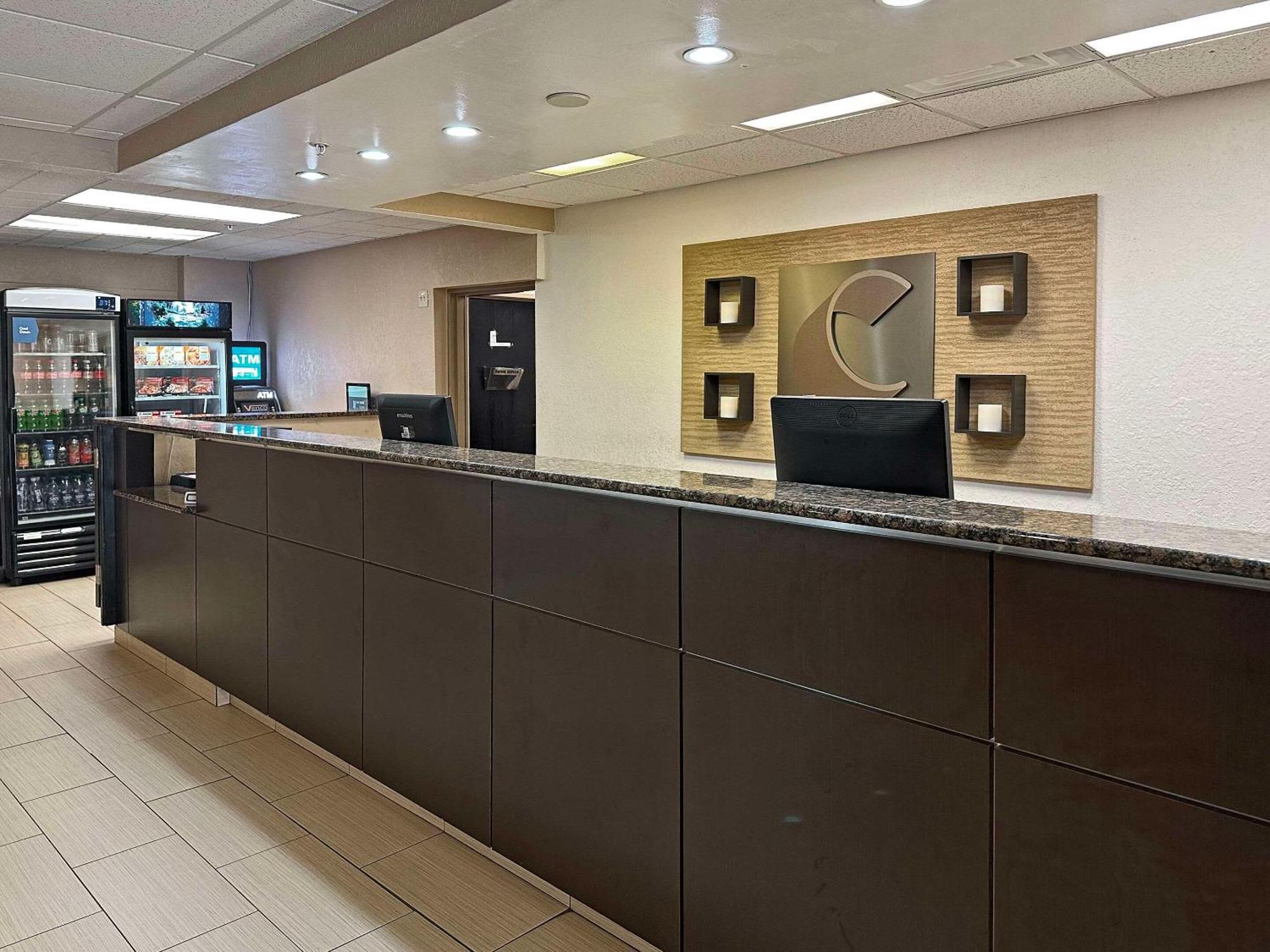Comfort Suites Concord Mills Экстерьер фото